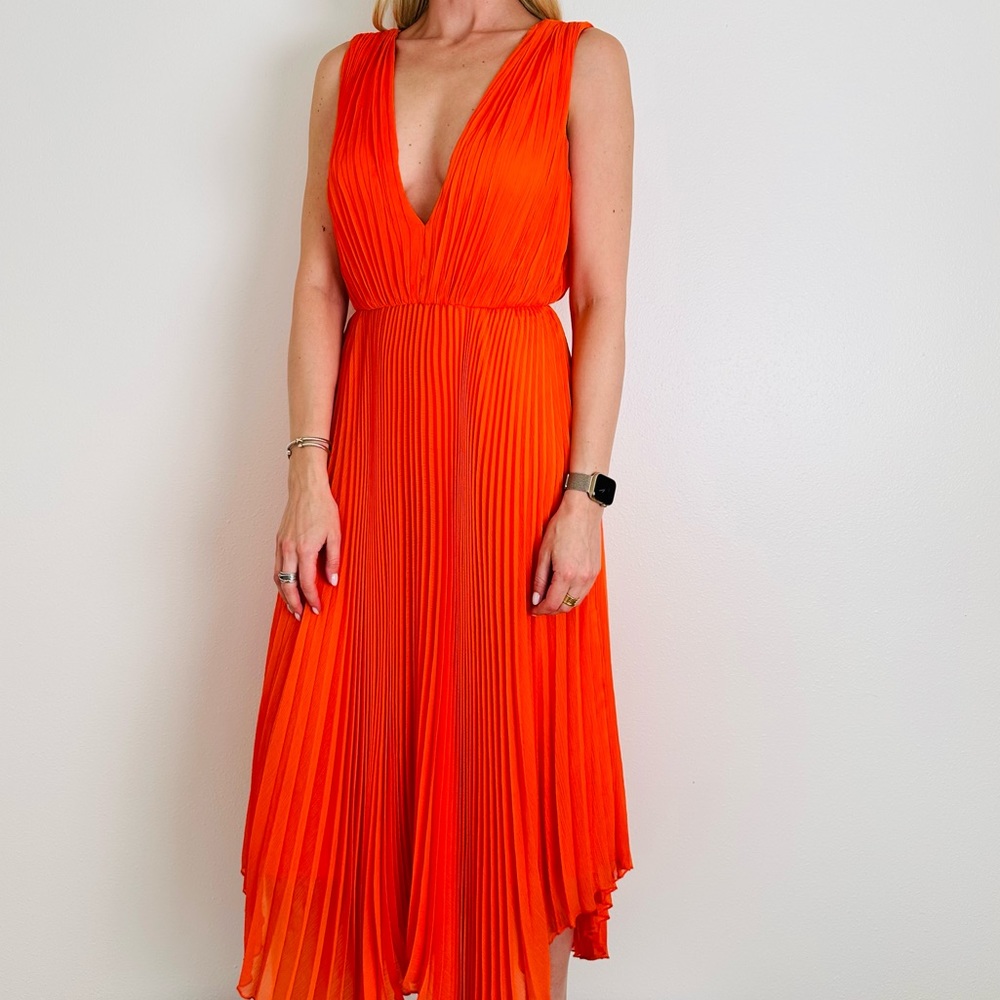New Alice + Olivia Pleated Midi Dress Sleeveless v neck